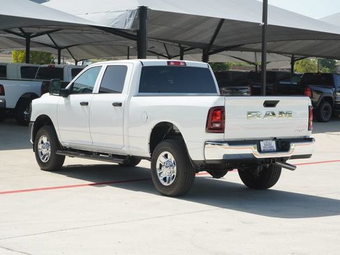 Used 2026 RAM 2500 Tradesman w/ Chrome Appearance Group AWD/4WD image 3