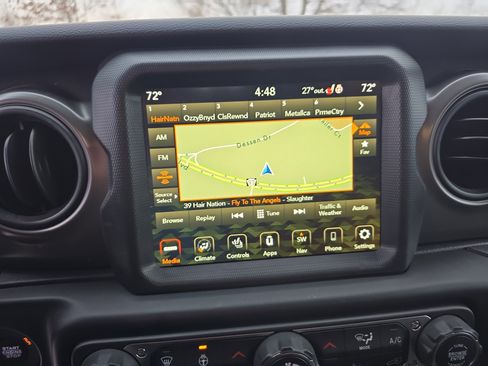 Used 2021 Jeep Wrangler Sport image 30