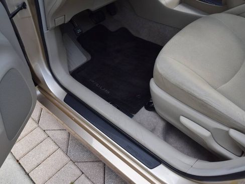 Used 2010 Toyota Prius FWD image 39