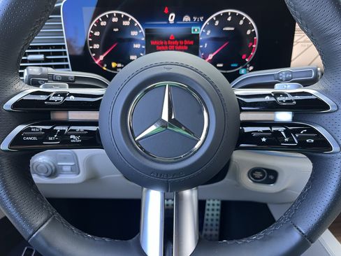 New 2026 Mercedes-Benz GLS 580 4MATIC image 25