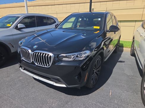 Used 2024 BMW X3 sDrive30i w/ Convenience Package RWD image 3