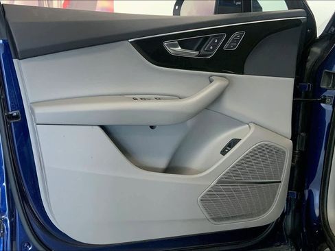 Used 2022 Audi Q7 Premium Plus image 24