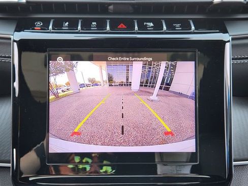 New 2025 Jeep Grand Cherokee Altitude image 13