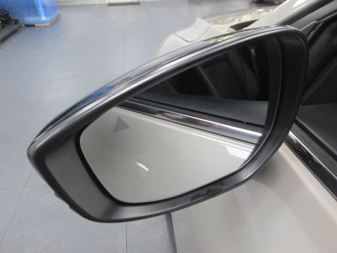 Used 2024 MAZDA MAZDA3 s FWD image 16