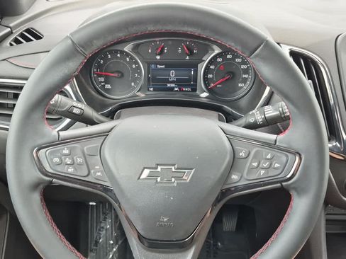 Used 2024 Chevrolet Equinox RS FWD image 16