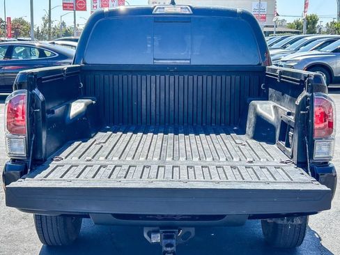 Used 2020 Toyota Tacoma TRD Sport w/ Technology Package RWD image 27