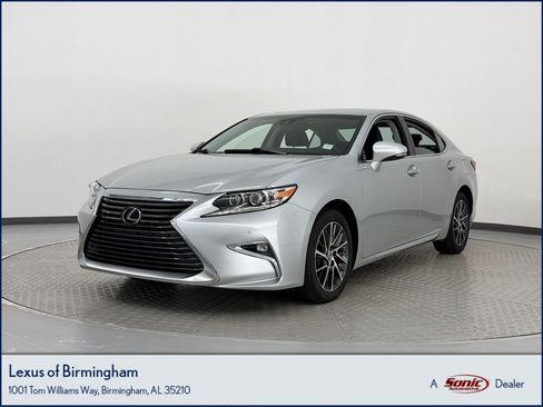 Used 2017 Lexus ES 350 w/ Luxury Package FWD image 1