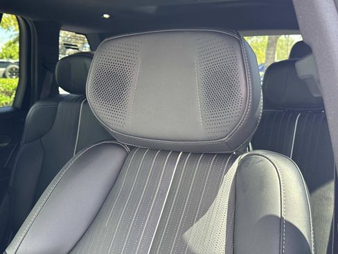 Used 2026 Cadillac Vistiq Premium Luxury w/ LPO, Floor Liner Package AWD/4WD image 13
