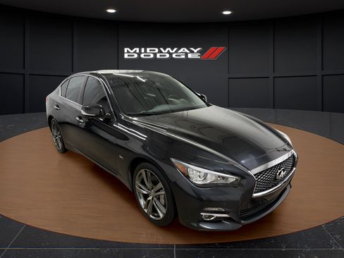 Used 2017 INFINITI Q50 Sport AWD/4WD image 3