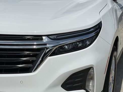 Used 2024 Chevrolet Equinox LT FWD image 12