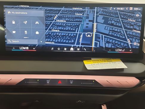 Used 2025 BMW X3 xDrive30i w/ Convenience Package image 14