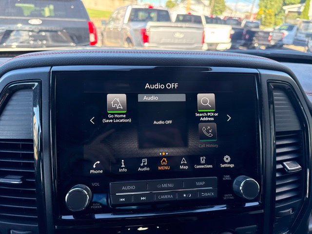 Used 2024 Nissan Titan PRO-4X w/ Pro-4x Convenience Package AWD/4WD image 21