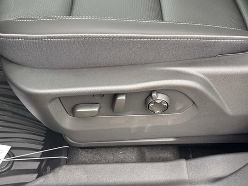 New 2026 Buick Envision Avenir image 25