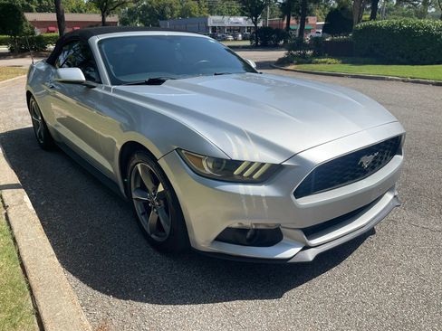 Used 2016 Ford Mustang Convertible w/ Equipment Group 051A RWD image 9