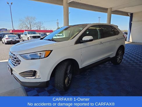 Used 2022 Ford Edge Titanium AWD/4WD image 3