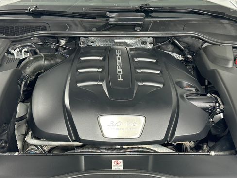 Used 2013 Porsche Cayenne Diesel image 20