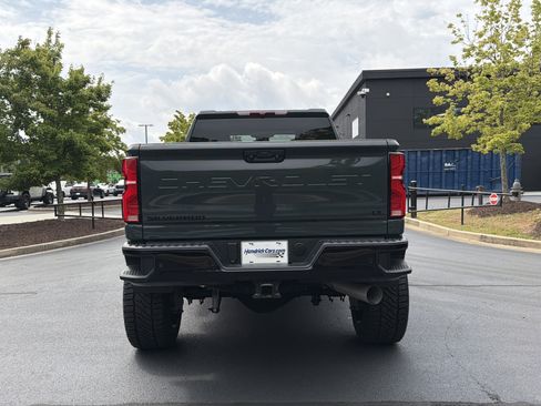 Used 2025 Chevrolet Silverado 2500 LT w/ Trail Boss Package AWD/4WD image 15