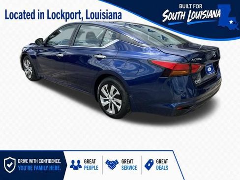 Used 2024 Nissan Altima 2.5 S FWD image 4
