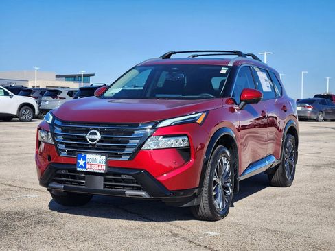 New 2026 Nissan Rogue Platinum w/ Platinum Premium Package AWD/4WD image 2