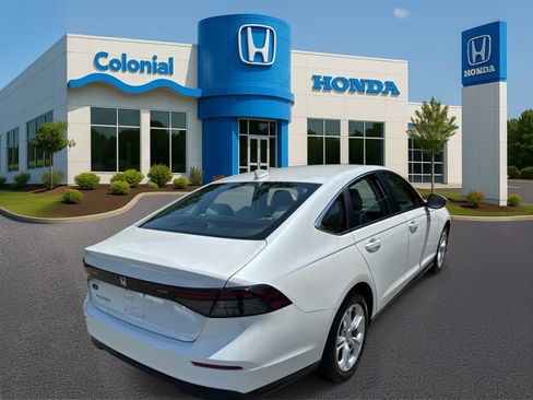 Used 2025 Honda Accord LX image 6