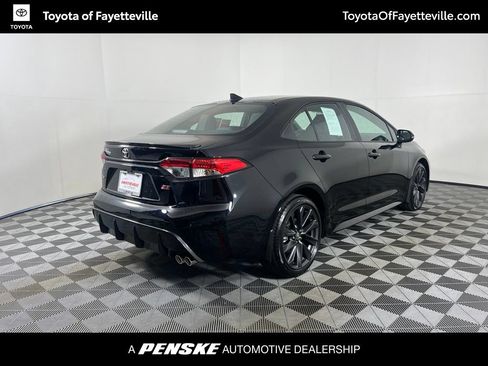 Used 2026 Toyota Corolla SE FWD image 5