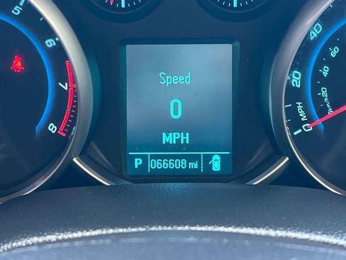 Used 2012 Chevrolet Cruze LT FWD image 22