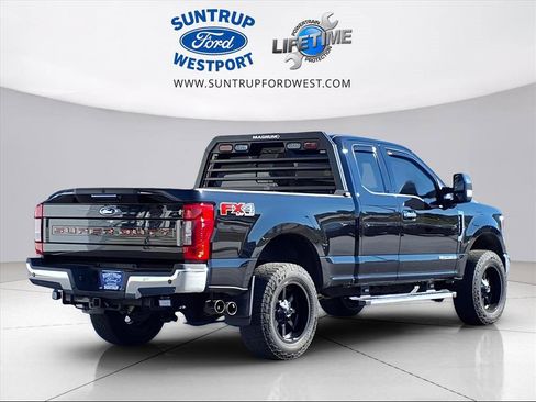 Used 2022 Ford F350 Lariat w/ Chrome Package image 4