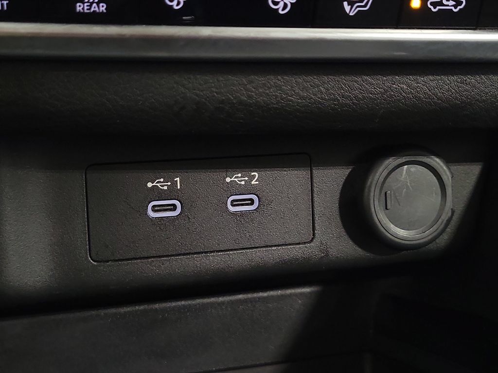 Used 2025 Nissan Rogue SV AWD/4WD image 21
