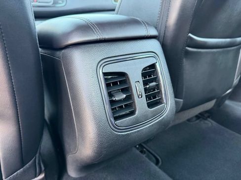 Used 2016 Chrysler 200 S w/ Comfort Group FWD image 20