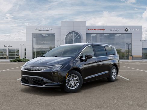 New 2027 Chrysler Pacifica Select w/ Family Tech Group FWD image 27
