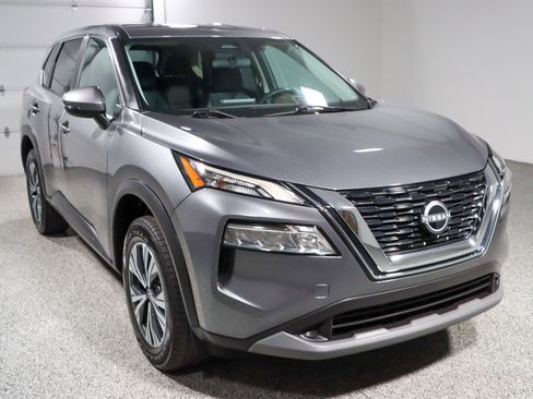 Used 2022 Nissan Rogue SV FWD image 5