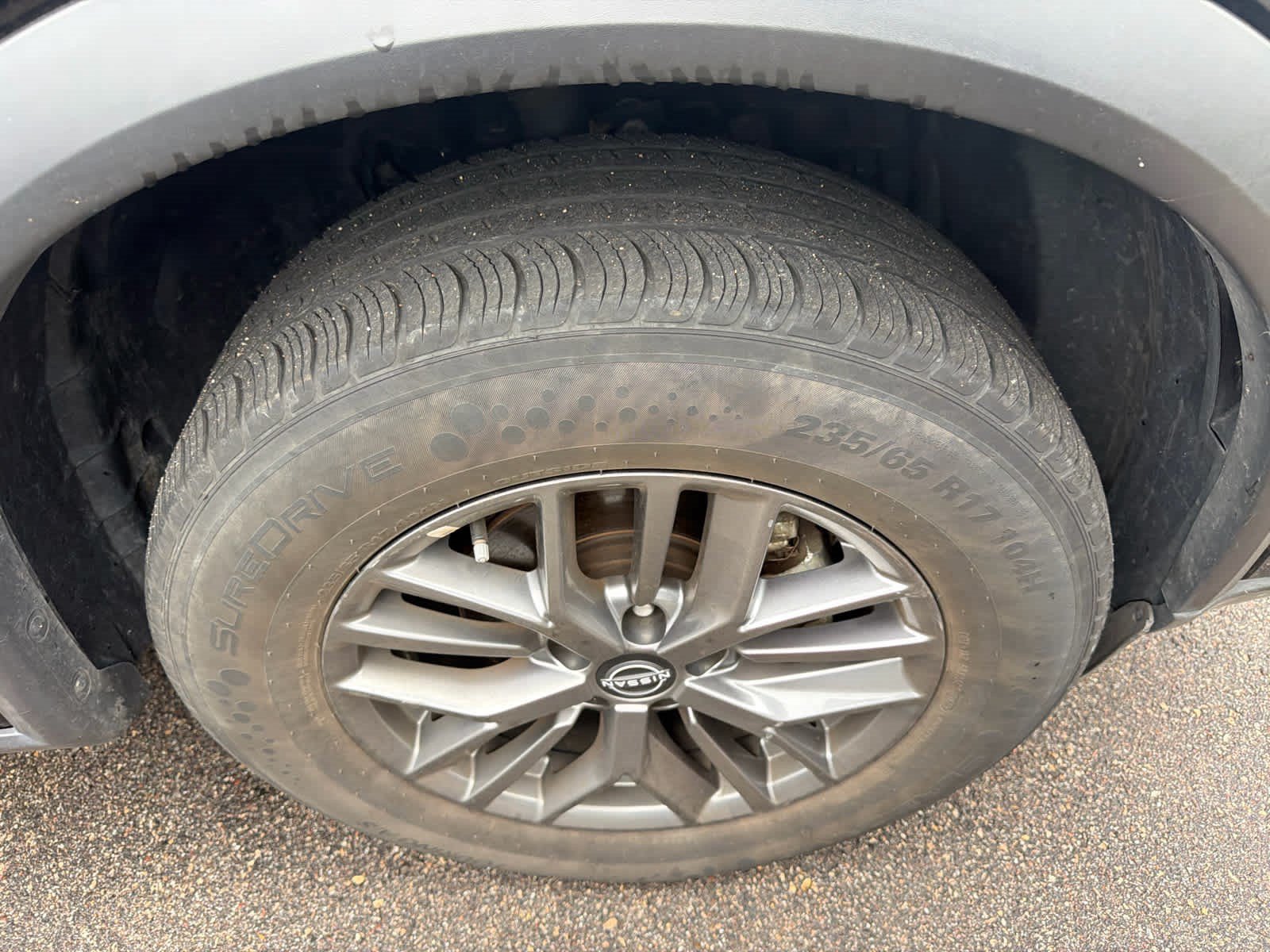 Used 2024 Nissan Rogue S AWD/4WD image 5
