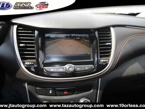 Used 2018 Chevrolet Trax LS AWD/4WD image 18