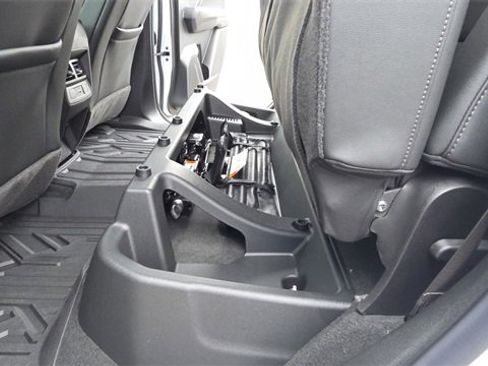 New 2026 GMC Canyon Elevation w/ Convenience Package image 22