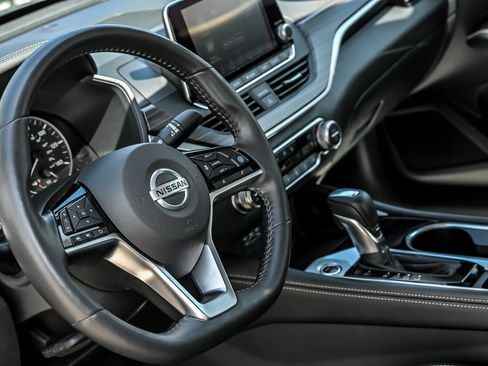 Used 2022 Nissan Altima 2.5 SL AWD/4WD image 23