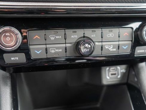 New 2026 Jeep Compass Limited image 23