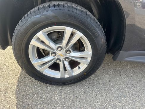 Used 2016 Chevrolet Equinox LS image 25