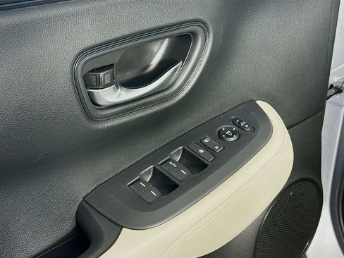 Certified 2024 Honda HR-V LX image 15