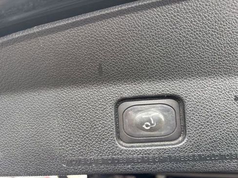 Used 2018 Ford Explorer Sport image 43