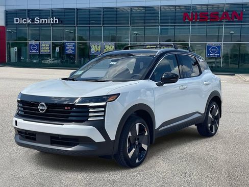 New 2026 Nissan Kicks SR image 3