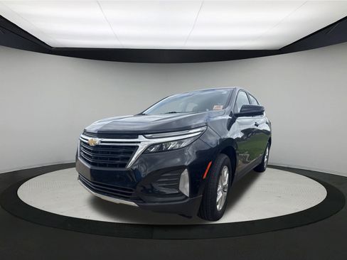 Used 2024 Chevrolet Equinox LT image 3