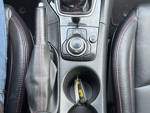 Used 2015 MAZDA MAZDA3 i Grand Touring image 19