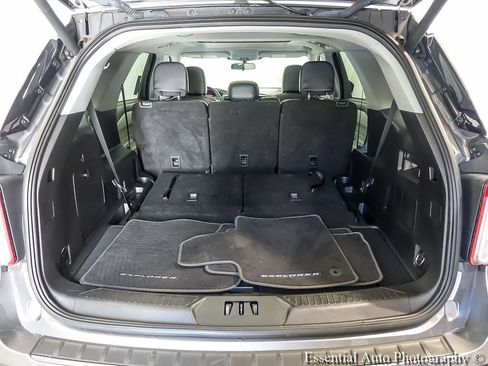 Certified 2021 Ford Explorer XLT w/ Equipment Group 202A AWD/4WD image 23
