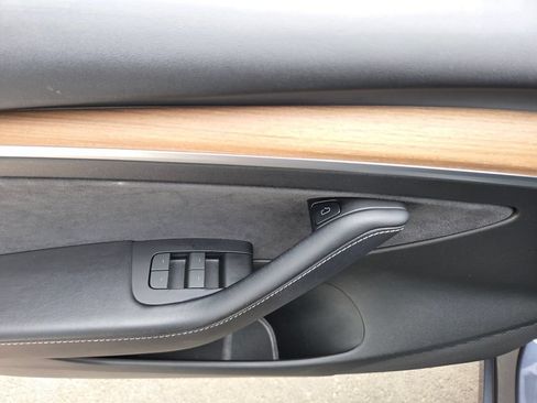Used 2023 Tesla Model 3 Standard Range RWD image 23