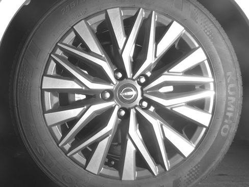 Used 2025 Nissan Altima 2.5 SV image 12