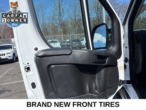 Used 2025 RAM ProMaster 2500 w/ Convenience Group image 26