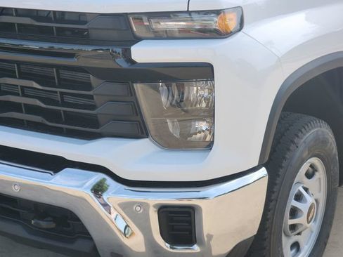 New 2026 Chevrolet Silverado 2500 W/T w/ WT/CX Safety Package AWD/4WD image 17