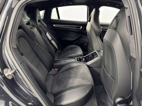 Used 2019 Porsche Panamera GTS image 43