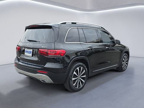 Used 2023 Mercedes-Benz GLB 250 4MATIC image 4