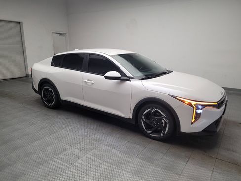 Used 2025 Kia K4 EX FWD image 11